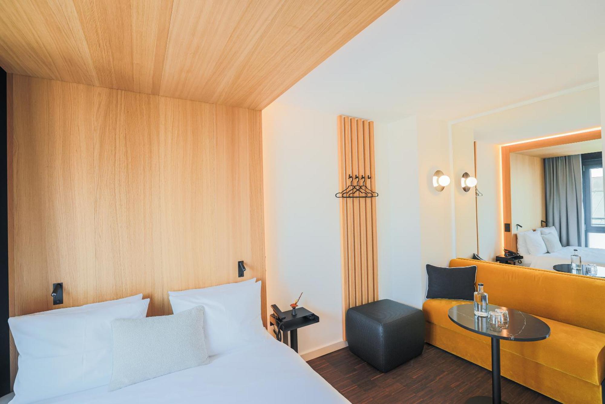 Hotello Schwabing 4* München