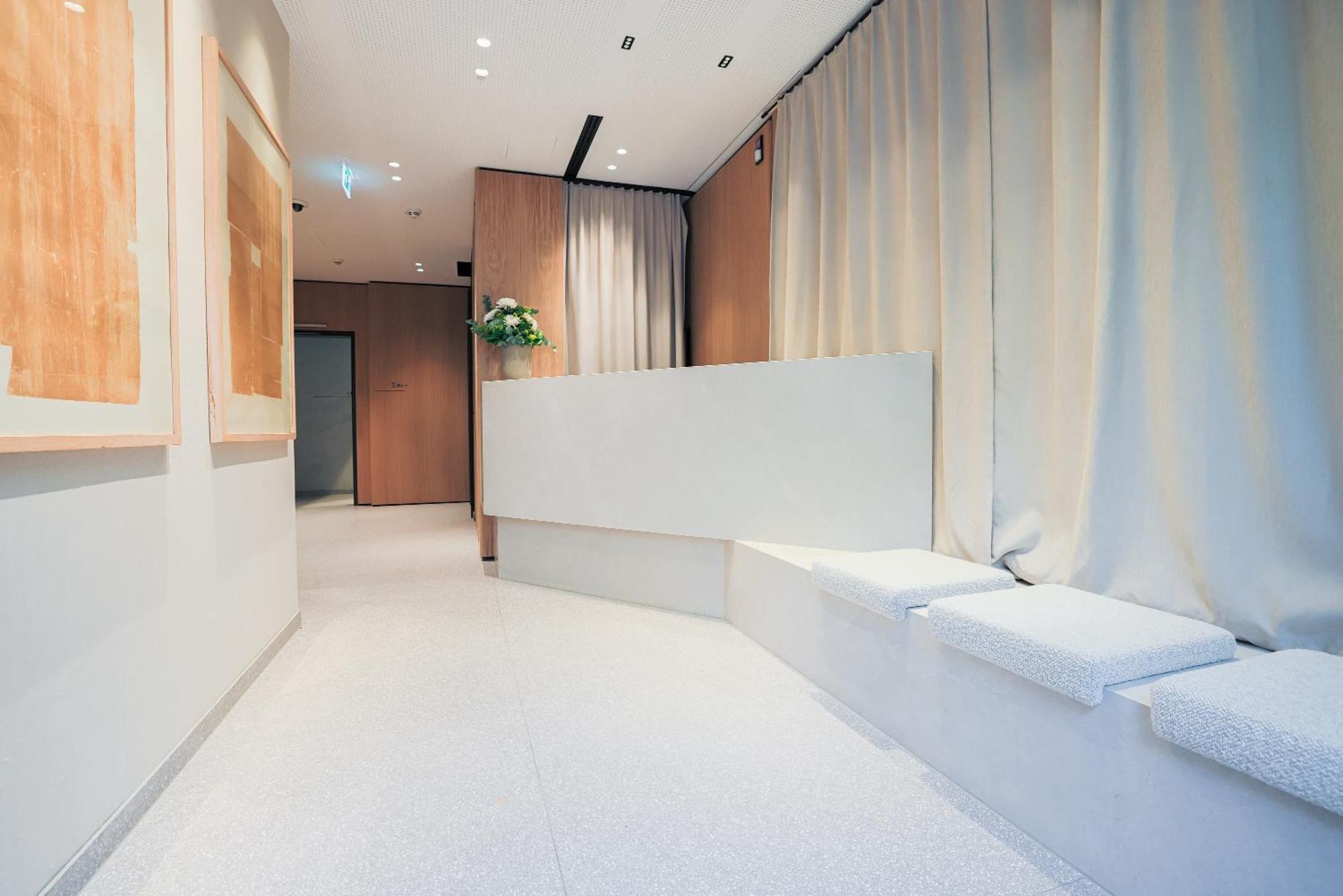 Hotello Schwabing 4*